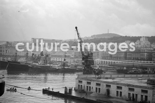 Algerien, Algier, Hafen. Aus der