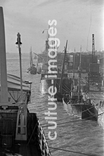 Portugal, Lissabon, Hafen. Aus der