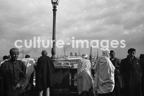 Algerien, Algier, Hafen. Aus der