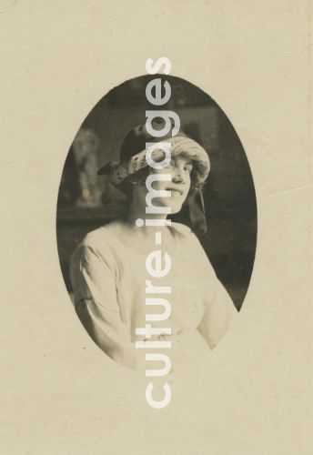 Unbekannter Fotograf, Porträt von Tarsila do Amaral