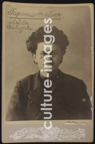 Unbekannter Fotograf, Leo Trotzki (Ochrana Aufnahmen 1883-1917)