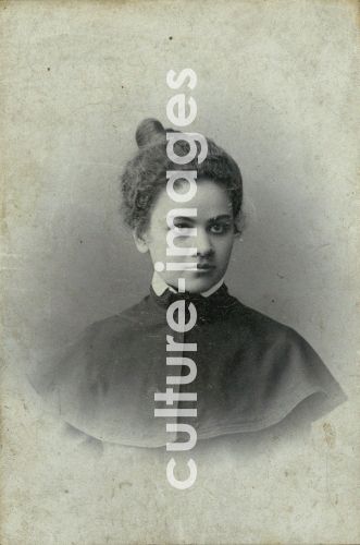 Unbekannter Fotograf, Olga Wladimirowna Rosanowa (1886-1918)
