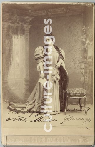 Unbekannter Fotograf, Medea Figner ( (1859-1952) als Tatjana in Oper Eugen Onegin von Pjotr Tschaikowski