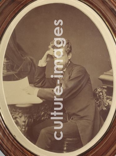Unbekannter Fotograf, Porträt von Komponist und Dirigent Eduard Nápravník (1839-1916)