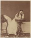 Unbekannter Fotograf, Porträt von Sängerin Maria Klimentowa-Muromzewa (1857-1946) als Tatjana in Oper Eugen Onegin von Pjotr Tschaikowski