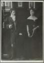 Unbekannter Fotograf, Kaiser Nikolaus II. (1868-1918) und Großfürstin Jelisawjeta Fjodorowna (1864-1918) im Laienspiel 